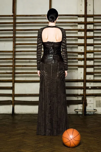 Look 2